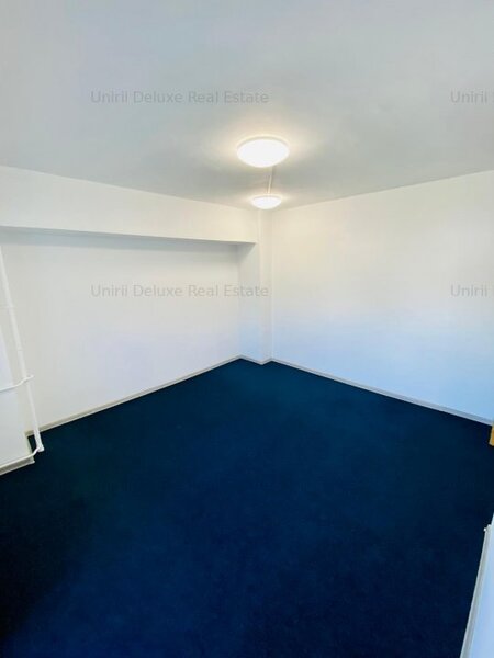 Unirii, Nerva Traian, Piata Alba Iulia