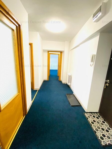 Unirii, Nerva Traian, Piata Alba Iulia