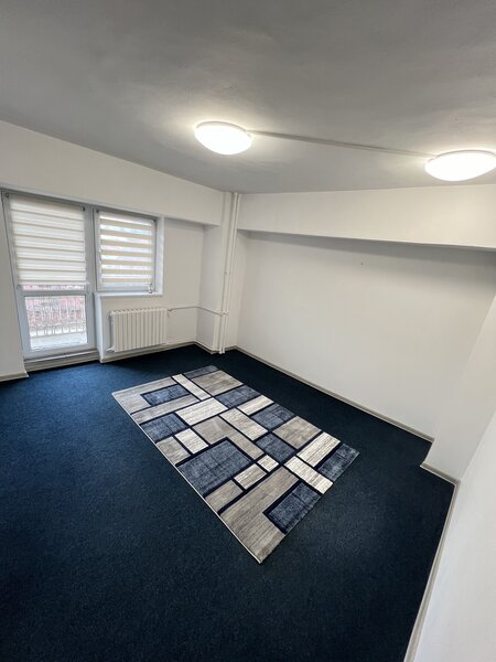 Unirii, Nerva Traian, Piata Alba Iulia